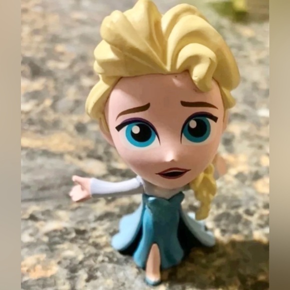 Disney lot of 3 figures Frozen movie Elsa/Kristoff/Swen - Picture 4 of 6